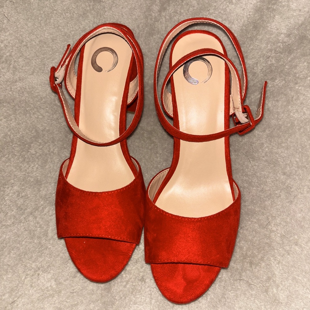 Ladies Red Sandals heels, Size-7, new